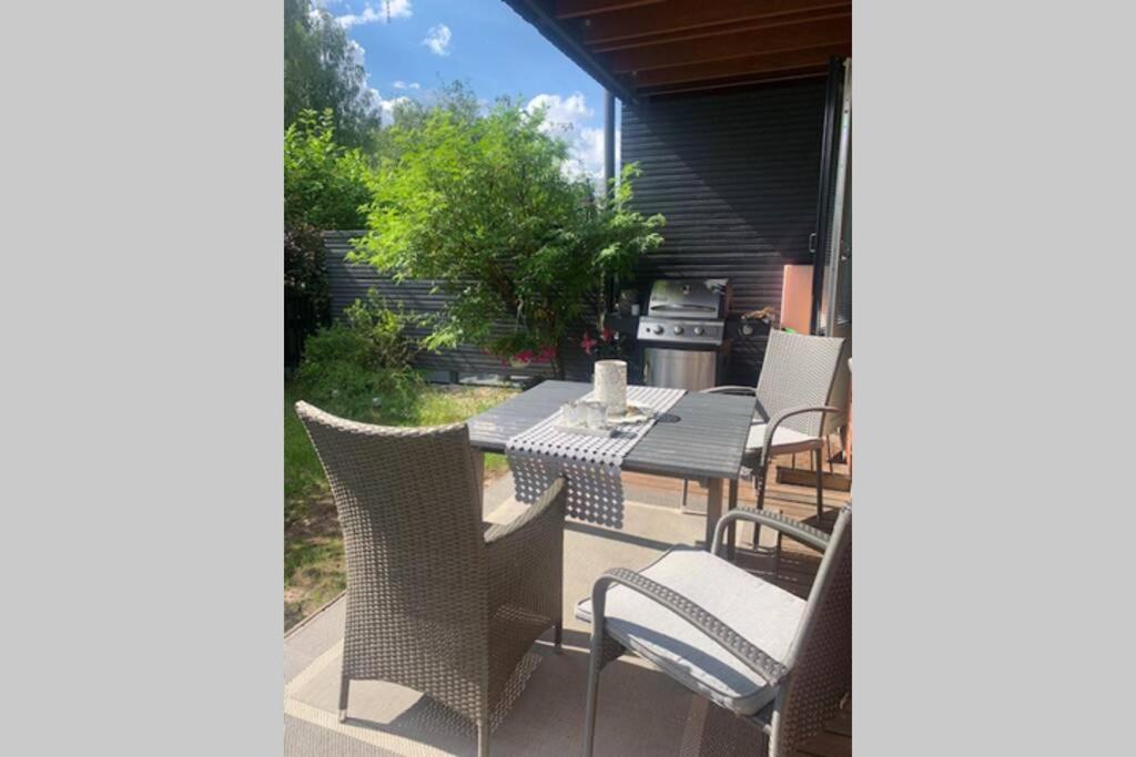 Luxus House With Sauna Nearby Airport Apartment Вантаа Екстериор снимка